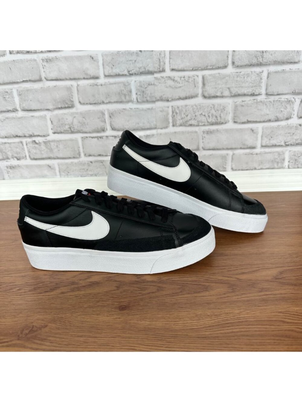 ⭐Rare Nike Blazer Low Platform Sz 12 Women Shoes Black White Sneakers DJ0292-001 - Picture 9 of 11